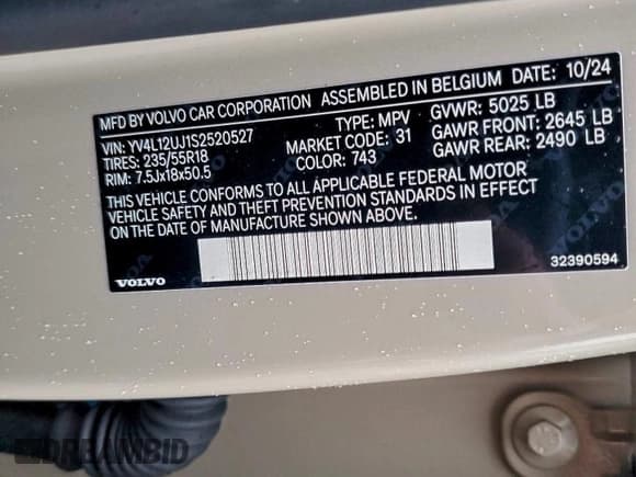 ✅ 2025 Volvo XC40 Core Bright Theme • VIN: YV4L12UJ1S2520527 • Lot: 93677025. Listed on Copart with 13,539 mi. Free auction sales archive from the USA and detailed vehicle history report at DreamBid. Image 14.