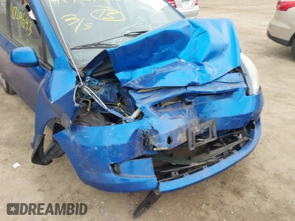 ✅ 2008 Honda Fit • VIN: JHMGD38498S017762 • Lot: 41729643. Listed on IAAI with 194,982 mi. Free auction sales archive from the USA and detailed vehicle history report at DreamBid. Image 6.