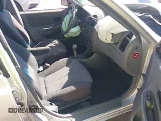 2004 Hyundai Accent GL с VIN KMHCG45C74U567268, выставлен на аукционе IAAI как лот 42444194 с пробегом 182 380 миль миль и . История ставок и продаж доступна на DreamBid. Изображение 5.