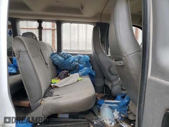 ✅ 2017 Chevrolet Express Passenger LT • VIN: 1GAZGPFG1H1180376 • Лот: 54597385. Опубликован ранее на Copart с пробегом Не указан. Бесплатный доступ к архиву аукционных продаж из США и подробный отчёт об истории автомобиля на DreamBid. Изображение 11.