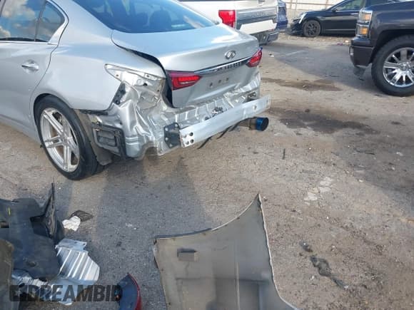 ✅ 2018 Infiniti Q50 Luxe • VIN: JN1EV7AP5JM361782 • Lot: 43777456. Listed on IAAI with 30,887 mi. Free auction sales archive from the USA and detailed vehicle history report at DreamBid. Image 18.