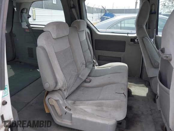 ✅ 2004 Ford Freestar S • VIN: 2FMZA50624BB24499 • Lot: 42995093. Listed on IAAI with 118,852 mi. Free auction sales archive from the USA and detailed vehicle history report at DreamBid. Image 8.