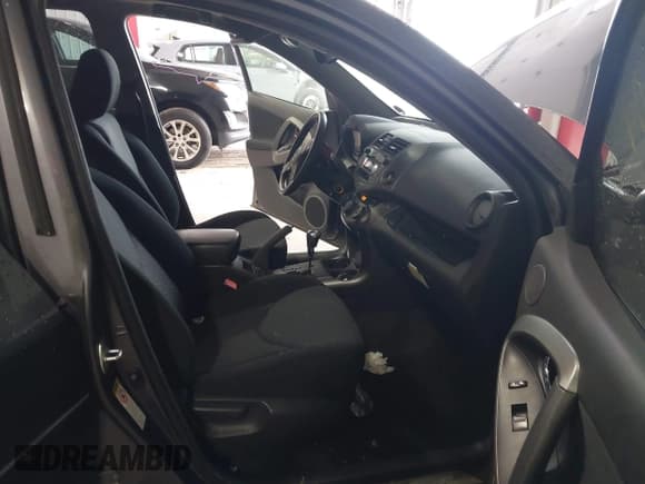 ✅ 2011 Toyota RAV4 Sport • VIN: JTMRK4DVXB5105360 • Лот: 43470104. Опубликован ранее на IAAI с пробегом 154 407 миль. Бесплатный доступ к архиву аукционных продаж из США и подробный отчёт об истории автомобиля на DreamBid. Изображение 5.