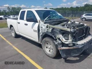 2014 Ram 1500 Express z VIN 1C6RR6FT0ES322934, wystawiony jako IAAI lot #42717836 z przebiegiem 203 347 mil mil oraz . Historia ofert i sprzedaży dostępna na DreamBid. Obrazek 1.