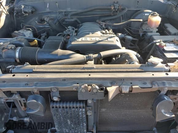 ✅ 2006 Toyota Tundra SR5 • VIN: 5TBDT44186S528385 • Lot: 91065825. Wystawiony na Copart z przebiegiem 144 864 mil. Bezpłatny archiwum sprzedaży aukcyjnych z USA i szczegółowy raport historii pojazdu na DreamBid. Zdjęcie 11.