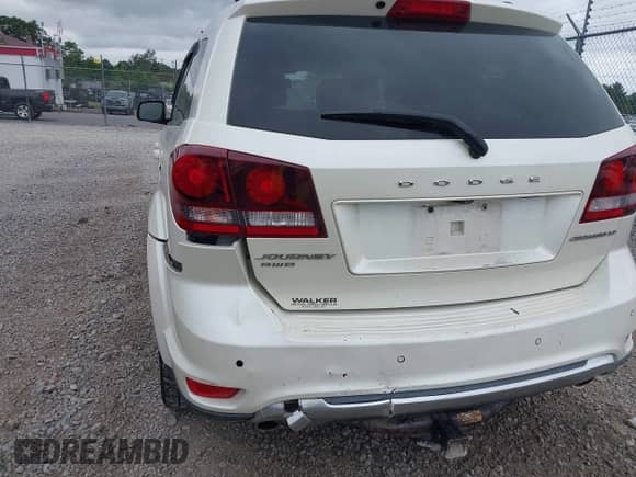 2015 Dodge Journey Crossroad с VIN 3C4PDDGG0FT589298, выставлен на аукционе IAAI как лот 42925855 с пробегом 220 557 миль миль и . История ставок и продаж доступна на DreamBid. Изображение 6.