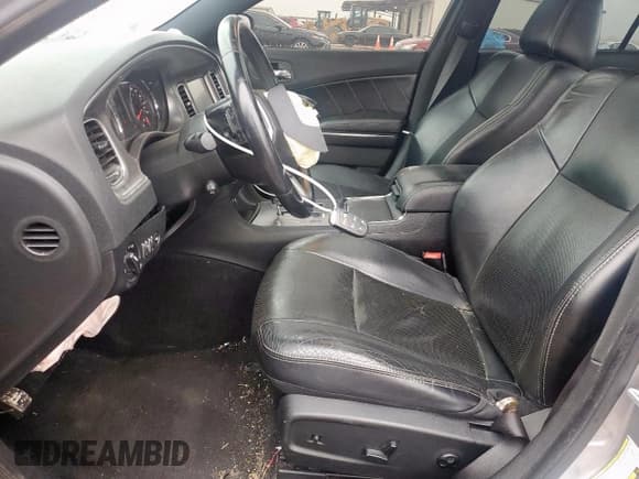 ✅ 2013 Dodge Charger RT Max • VIN: 2C3CDXDT6DH682564 • Lot: 58780755. Wystawiony na Copart z przebiegiem 150 848 mil. Bezpłatny archiwum sprzedaży aukcyjnych z USA i szczegółowy raport historii pojazdu na DreamBid. Zdjęcie 7.