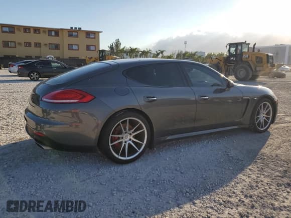 ✅ 2014 Porsche Panamera • VIN: WP0AA2A79EL008208 • Лот: 90492825. Опубликован ранее на Copart с пробегом 73 949 миль. Бесплатный доступ к архиву аукционных продаж из США и подробный отчёт об истории автомобиля на DreamBid. Изображение 3.