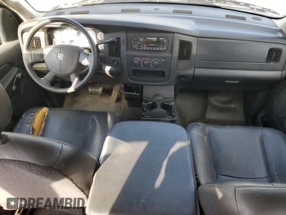 ✅ 2004 Dodge 2500 ST • VIN: 3D7KA28D64G240637 • Lot: 85954614. Wystawiony na Copart z przebiegiem 278 957 mil. Bezpłatny archiwum sprzedaży aukcyjnych z USA i szczegółowy raport historii pojazdu na DreamBid. Zdjęcie 8.