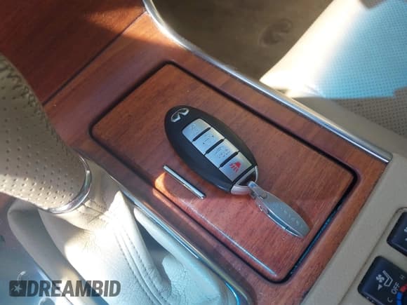 ✅ 2006 Infiniti M • VIN: JNKAY01E36M115568 • Лот: 42212427. Опубликован ранее на IAAI с пробегом 169 047 миль. Бесплатный доступ к архиву аукционных продаж из США и подробный отчёт об истории автомобиля на DreamBid. Изображение 11.