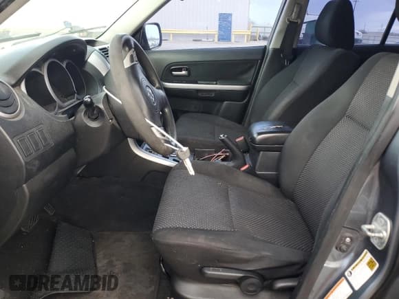 ✅ 2007 Suzuki Grand Vitara • VIN: JS3TE941274203157 • Lot: 81275165. Listed on Copart with 182,014 mi. Free auction sales archive from the USA and detailed vehicle history report at DreamBid. Image 7.