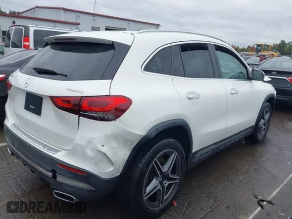 ✅ 2021 Mercedes-Benz GLA 250 • VIN: W1N4N4HB6MJ232787 • Lot: 43543170. Listed on IAAI with Not provided. Free auction sales archive from the USA and detailed vehicle history report at DreamBid. Image 4.