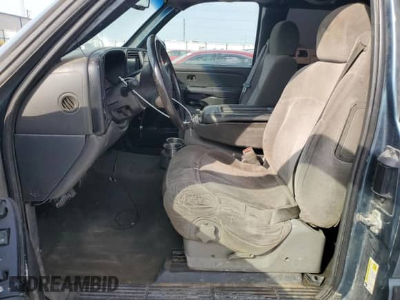 2007 Chevrolet Silverado 1500 LT1 with VIN 1GCEC19V07Z186582, listed as a Copart auction lot 82624535 with 204,867 mi miles and Salvage title. Bid and sale history available at DreamBid. Image 7.
