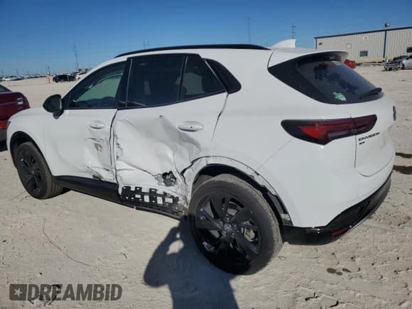 ✅ 2022 Buick Envision Preferred • VIN: LRBFZMR48ND055730 • Lot: 42573545. Listed on Copart with 31,401 mi. Free auction sales archive from the USA and detailed vehicle history report at DreamBid. Image 2.