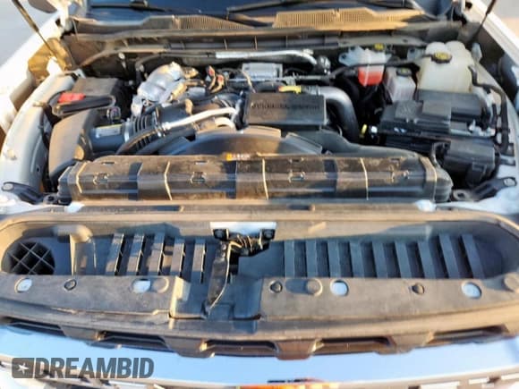 ✅ 2022 Chevrolet Silverado 2500HD LT • VIN: 1GC4YNEY0NF179067 • Lot: 82148125. Wystawiony na Copart z przebiegiem 77 136 mil. Bezpłatny archiwum sprzedaży aukcyjnych z USA i szczegółowy raport historii pojazdu na DreamBid. Zdjęcie 11.