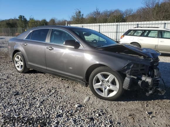 ✅ 2010 Chevrolet Malibu 1LS • VIN: 1G1ZB5EB3AF312913 • Lot: 80578254. Listed on Copart with 77,941 mi. Free auction sales archive from the USA and detailed vehicle history report at DreamBid. Image 4.