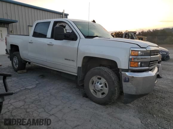✅ 2015 Chevrolet Silverado 2500HD LT • VIN: 1GC1KVE89FF579926 • Лот: 80276335. Опубликован ранее на Copart с пробегом 235 462 миль. Бесплатный доступ к архиву аукционных продаж из США и подробный отчёт об истории автомобиля на DreamBid. Изображение 4.