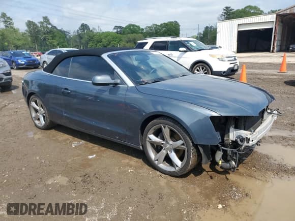 ✅ 2011 Audi A5 Premium Plus • VIN: WAUJFAFHXBN013041 • Лот: 50368575. Опубликован ранее на Copart с пробегом 114 521 миль. Бесплатный доступ к архиву аукционных продаж из США и подробный отчёт об истории автомобиля на DreamBid. Изображение 4.