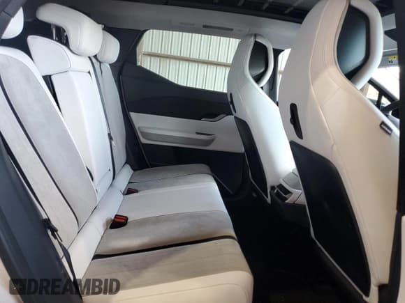 ✅ 2023 Fisker Ocean One • VIN: VCF1ZBU21PG004920 • Lot: 71388614. Listed on Copart with 7,629 mi. Free auction sales archive from the USA and detailed vehicle history report at DreamBid. Image 10.