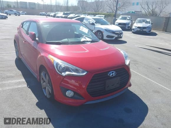 ✅ 2015 Hyundai Veloster Turbo • VIN: KMHTC6AE2FU222697 • Lot: 41511550. Wystawiony na IAAI z przebiegiem 109 156 mil. Bezpłatny archiwum sprzedaży aukcyjnych z USA i szczegółowy raport historii pojazdu na DreamBid. Zdjęcie 1.