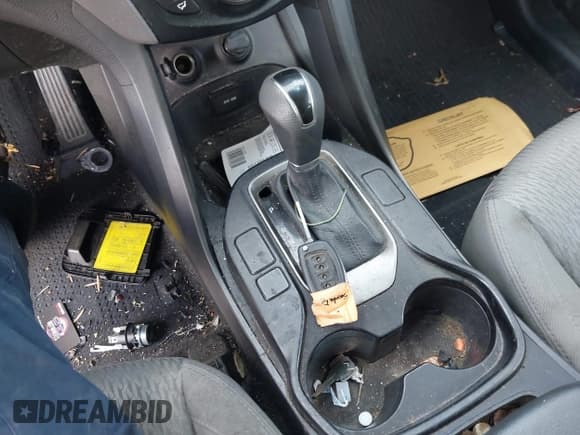 ✅ 2015 Hyundai Santa Fe • VIN: 5XYZTDLB9FG248463 • Лот: 43056598. Опубликован ранее на IAAI с пробегом 128 878 миль. Бесплатный доступ к архиву аукционных продаж из США и подробный отчёт об истории автомобиля на DreamBid. Изображение 11.