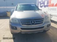✅ 2007 Mercedes-Benz M 350 • VIN: 4JGBB86E57A255909 • Lot: 43496317. Listed on IAAI with 242,482 mi. Free auction sales archive from the USA and detailed vehicle history report at DreamBid. Image 6.