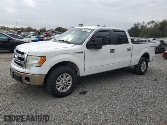 ✅ 2014 Ford F-150 XL • VIN: 1FTVW1EF7EKF53683 • Lot: 88261225. Wystawiony na Copart z przebiegiem 169 784 mil. Bezpłatny archiwum sprzedaży aukcyjnych z USA i szczegółowy raport historii pojazdu na DreamBid. Zdjęcie 1.