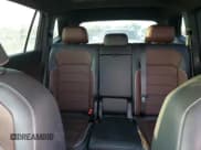 ✅ 2022 Volkswagen Tiguan SEL R-Line • VIN: 3VV4B7AX8NM149620 • Lot: 81891745. Wystawiony na Copart z przebiegiem 38 561 mil. Bezpłatny archiwum sprzedaży aukcyjnych z USA i szczegółowy raport historii pojazdu na DreamBid. Zdjęcie 10.