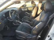 ✅ 2013 Hyundai Veloster Turbo • VIN: KMHTC6AE8DU114856 • Lot: 72818154. Wystawiony na Copart z przebiegiem 107 702 mil. Bezpłatny archiwum sprzedaży aukcyjnych z USA i szczegółowy raport historii pojazdu na DreamBid. Zdjęcie 7.