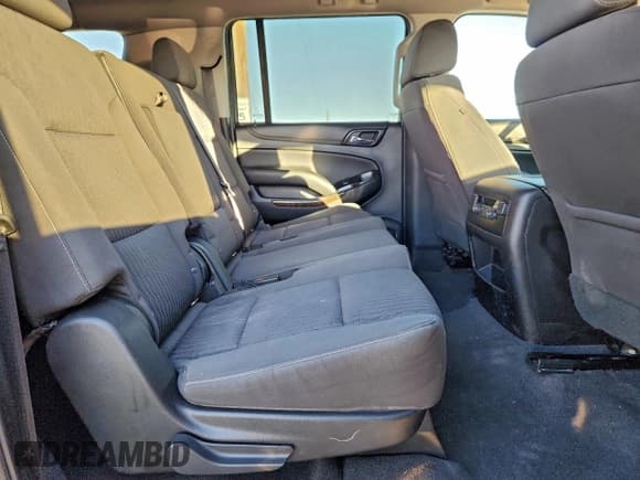 ✅ 2019 Chevrolet Suburban LS • VIN: 1GNSKGKC6KR292228 • Lot: 94448415. Listed on Copart with 357,450 mi. Free auction sales archive from the USA and detailed vehicle history report at DreamBid. Image 11.