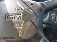 ✅ 2002 GMC Sonoma SLS • VIN: 1GTCS14W228137442 • Лот: 42273084. Опубликован ранее на IAAI с пробегом 223 117 миль. Бесплатный доступ к архиву аукционных продаж из США и подробный отчёт об истории автомобиля на DreamBid. Изображение 11.