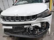 ✅ 2024 Jeep Compass Latitude Lux • VIN: 3C4NJDFN8RT122201 • Lot: 43055340. Listed on IAAI with 16,141 mi. Free auction sales archive from the USA and detailed vehicle history report at DreamBid. Image 6.