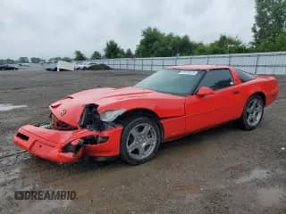 1996 Chevrolet Corvette z VIN 1G1YY22P4T5110731, wystawiony jako Copart lot #69730225 z przebiegiem 177 042 mil mil oraz Szkoda całkowita • Salvage title. Historia ofert i sprzedaży dostępna na DreamBid. Obrazek 1.