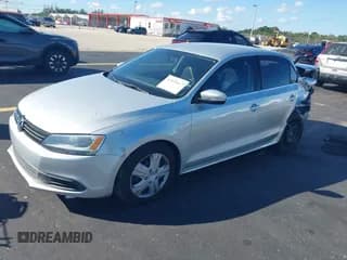 ✅ 2013 Volkswagen Jetta SE • VIN: 3VWDP7AJ8DM220922 • Lot: 43522617. Listed on IAAI with 58,564 mi. Free auction sales archive from the USA and detailed vehicle history report at DreamBid. Image 2.