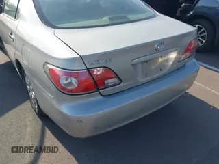 ✅ 2004 Lexus ES 350 • VIN: JTHBA30G545009224 • Lot: 43728736. Listed on IAAI with 180,744 mi. Free auction sales archive from the USA and detailed vehicle history report at DreamBid. Image 6.