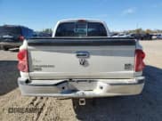 ✅ 2008 Dodge Dakota Laramie • VIN: 1D7HW58N38S638604 • Lot: 90980585. Wystawiony na Copart z przebiegiem 95 871 mil. Bezpłatny archiwum sprzedaży aukcyjnych z USA i szczegółowy raport historii pojazdu na DreamBid. Zdjęcie 6.