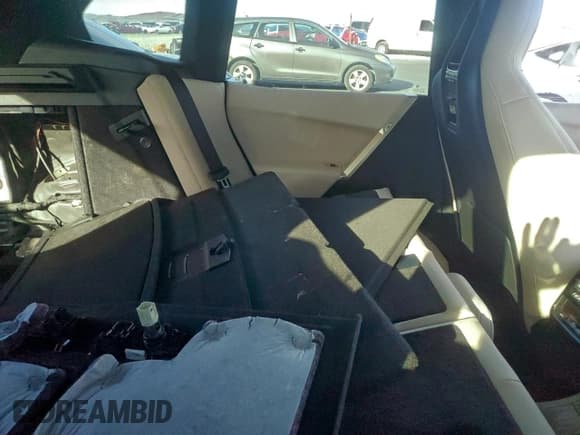 ✅ 2014 FIAT 500L Trekking • VIN: ZFBCFADH7EZ018647 • Lot: 94931095. Listed on Copart with 76,270 mi. Free auction sales archive from the USA and detailed vehicle history report at DreamBid. Image 11.