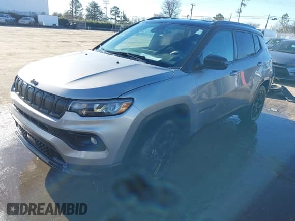 ✅ 2022 Jeep Compass Latitude • VIN: 3C4NJCBB9NT187946 • Lot: 41675926. Listed on IAAI with 25,506 mi. Free auction sales archive from the USA and detailed vehicle history report at DreamBid. Image 18.