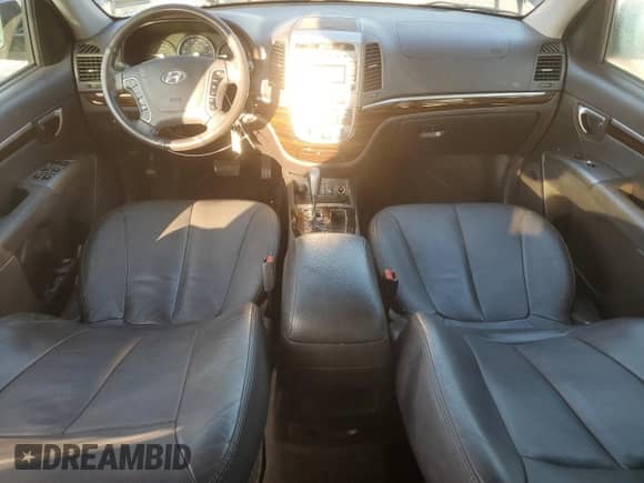 2011 Hyundai Santa Fe Limited с VIN 5XYZK3AB9BG071763, выставлен на аукционе Copart как лот 82711285 с пробегом 134 234 миль миль и Списание • Salvage title. История ставок и продаж доступна на DreamBid. Изображение 8.