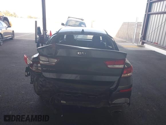 ✅ 2020 Kia Optima LX • VIN: 5XXGT4L3XLG390756 • Lot: 43419430. Wystawiony na IAAI z przebiegiem 93 136 mil. Bezpłatny archiwum sprzedaży aukcyjnych z USA i szczegółowy raport historii pojazdu na DreamBid. Zdjęcie 17.