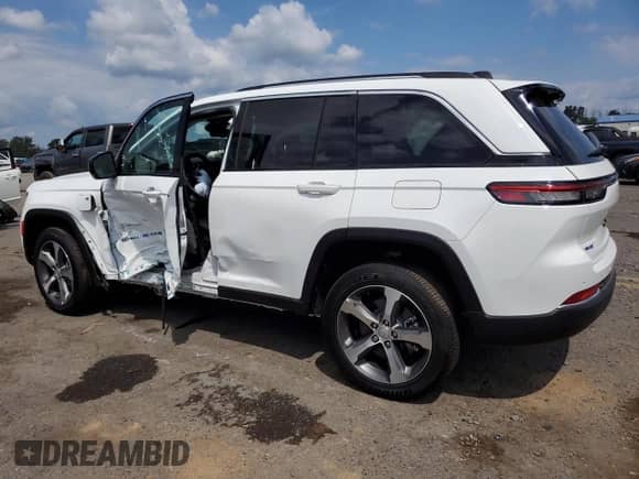2024 Jeep Grand Cherokee with VIN 1C4RJYB64R8957458, listed as a Copart auction lot 65871295 with 468 mi miles and Salvage title. Bid and sale history available at DreamBid. Image 2.