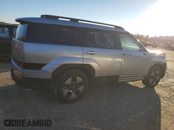 2024 Hyundai Santa Fe SEL с VIN 5NMP24G11RH016221, выставлен на аукционе Copart как лот 85905094 с пробегом 1 892 миль миль и Списание • Salvage title. История ставок и продаж доступна на DreamBid. Изображение 3.