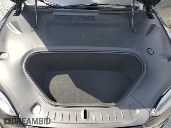 ✅ 2023 Tesla Model S • VIN: 5YJSA1E53PF522648 • Лот: 68481295. Опубликован ранее на Copart с пробегом 17 963 миль. Бесплатный доступ к архиву аукционных продаж из США и подробный отчёт об истории автомобиля на DreamBid. Изображение 11.