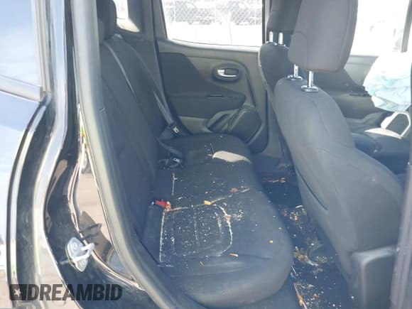 ✅ 2020 Jeep Renegade Altitude • VIN: ZACNJBBB5LPL84012 • Лот: 43374916. Опубликован ранее на IAAI с пробегом 99 027 миль. Бесплатный доступ к архиву аукционных продаж из США и подробный отчёт об истории автомобиля на DreamBid. Изображение 8.