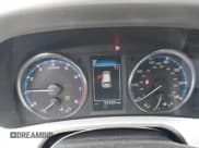 ✅ 2016 Toyota RAV4 XLE • VIN: 2T3RFREV3GW530029 • Lot: 43581002. Wystawiony na IAAI z przebiegiem 95 589 mil. Bezpłatny archiwum sprzedaży aukcyjnych z USA i szczegółowy raport historii pojazdu na DreamBid. Zdjęcie 7.