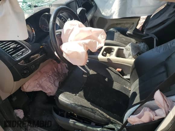 2018 Dodge Grand Caravan SXT z VIN 2C4RDGCG2JR240607, wystawiony jako Copart lot #66540115 z przebiegiem Nie podano mil oraz Szkoda całkowita • Salvage title. Historia ofert i sprzedaży dostępna na DreamBid. Obrazek 7.