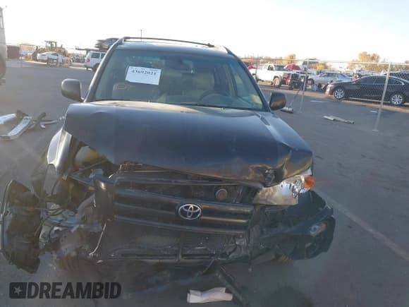 ✅ 2006 Toyota Highlander Limited • VIN: JTEEP21A860181356 • Лот: 43692021. Опубликован ранее на IAAI с пробегом 212 309 миль. Бесплатный доступ к архиву аукционных продаж из США и подробный отчёт об истории автомобиля на DreamBid. Изображение 13.