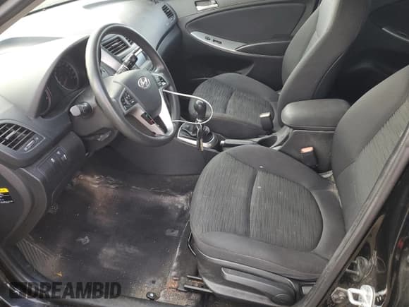 ✅ 2015 Hyundai Accent GS • VIN: KMHCT5AE1FU211510 • Лот: 73019874. Опубликован ранее на Copart с пробегом 204 591 миль. Бесплатный доступ к архиву аукционных продаж из США и подробный отчёт об истории автомобиля на DreamBid. Изображение 7.