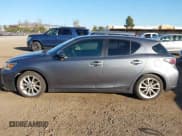 ✅ 2012 Lexus CT 200h Premium • VIN: JTHKD5BH3C2057846 • Лот: 43919322. Опубликован ранее на IAAI с пробегом 360 795 миль. Бесплатный доступ к архиву аукционных продаж из США и подробный отчёт об истории автомобиля на DreamBid. Изображение 14.