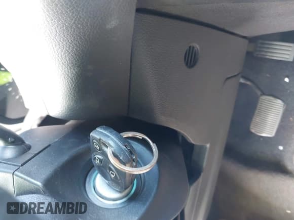 ✅ 2016 Ford Focus SE • VIN: 1FADP3F21GL401191 • Lot: 43501524. Wystawiony na IAAI z przebiegiem 81 301 mil. Bezpłatny archiwum sprzedaży aukcyjnych z USA i szczegółowy raport historii pojazdu na DreamBid. Zdjęcie 11.